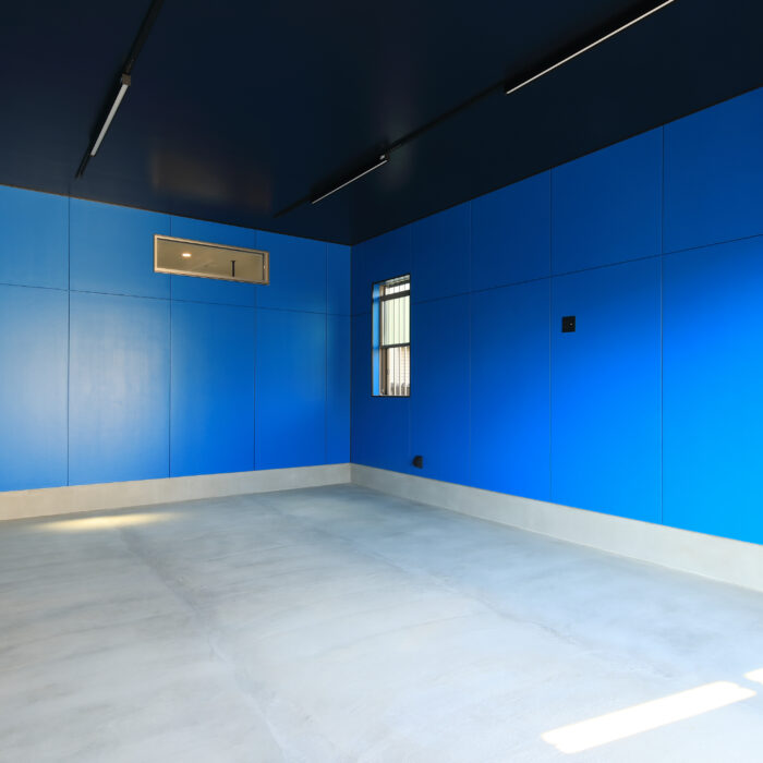 コックピットのようなガレージ